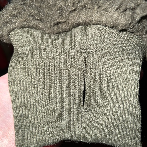 Alaskan Apparel Brand New Crop Sherpa - Picture 7 of 9